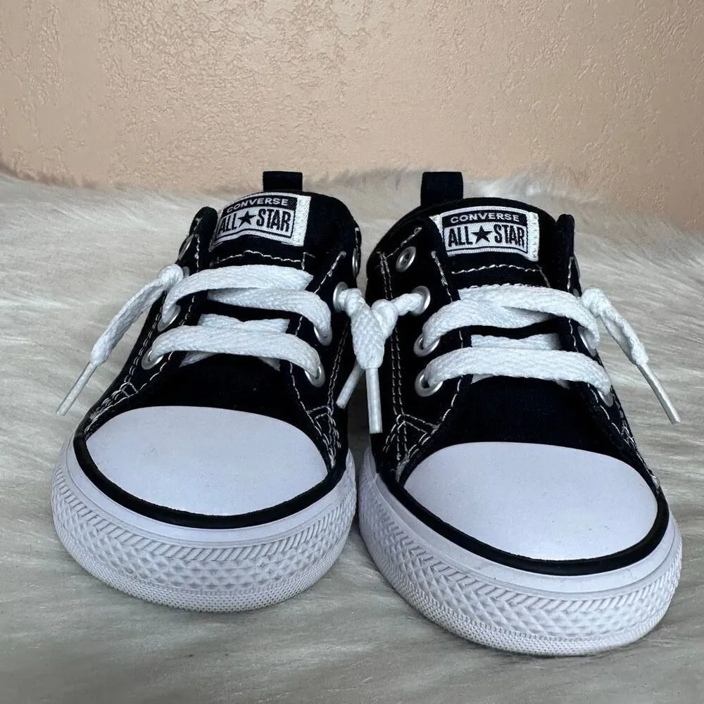 Converse Chuck Taylor Street (Little Kid) Sneaker, Black/White/Black Size 7